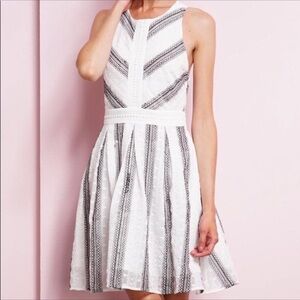 ADELYN RAE Embroidered‎ Lace Sleeveless Fit & Flare Crisscross Back Midi Dress S